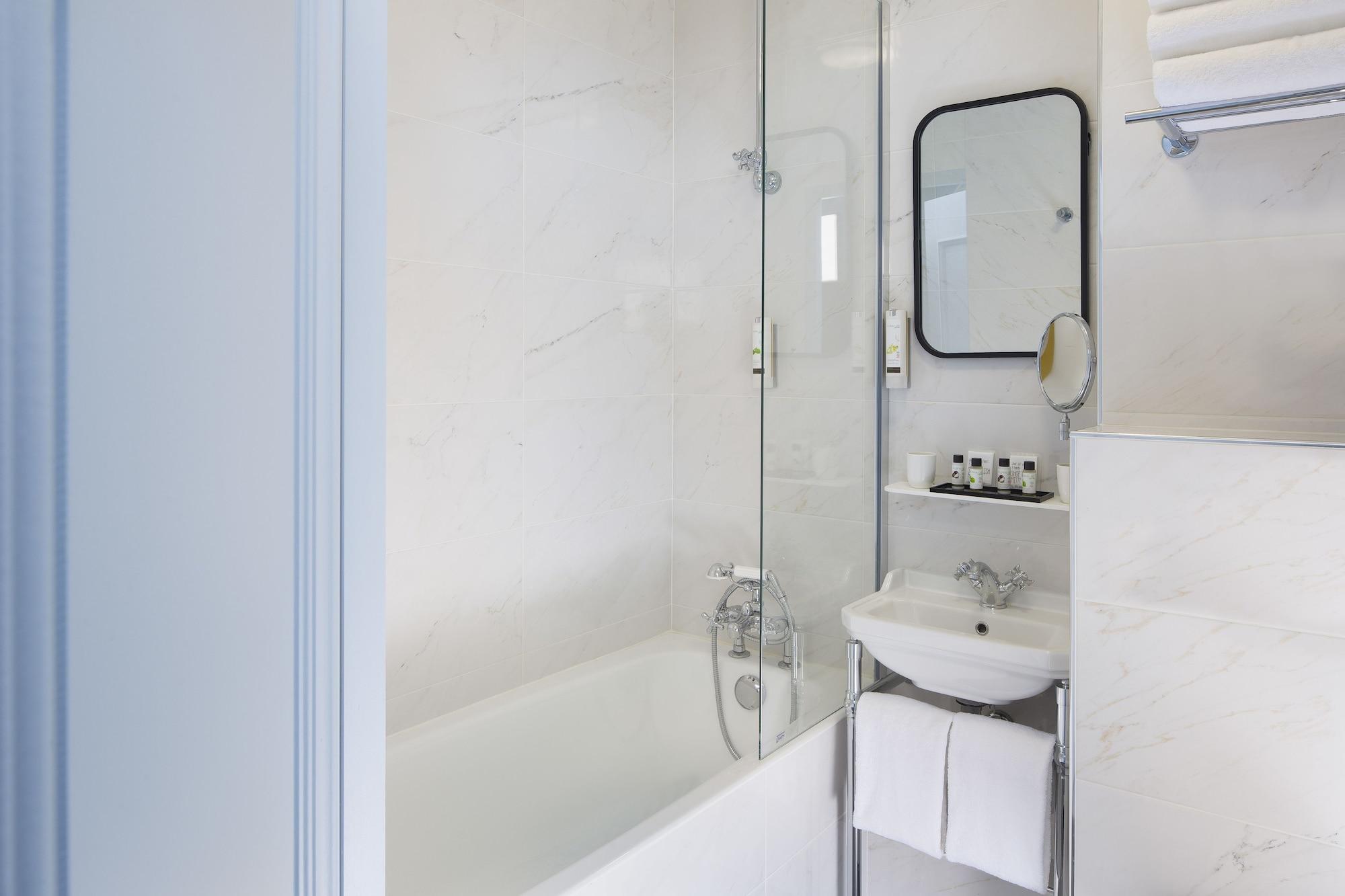 Hotel Celeste Batignolles Montmartre باريس المظهر الخارجي الصورة
